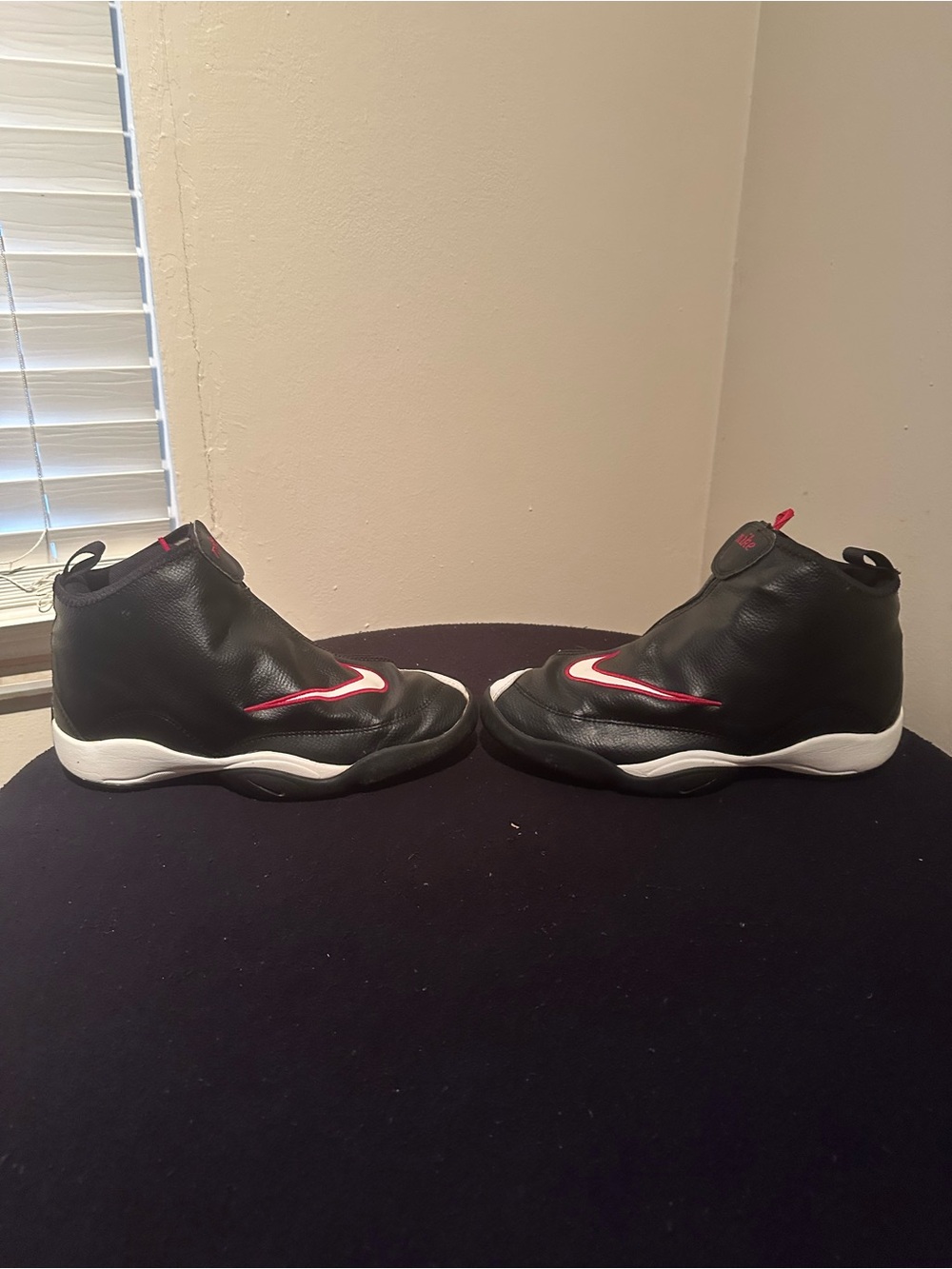 Very Rare Vintage 1998 Nike Air Son of Glove with OG Box Size 10.5
